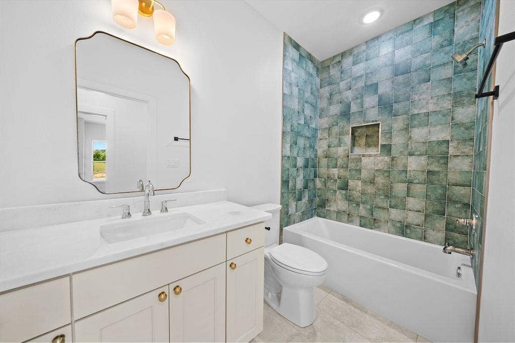 15073 Tilley Springs Cove, Tyler, TX 75703 15073 Tilley Springs Cove, Tyler, TX 75703
