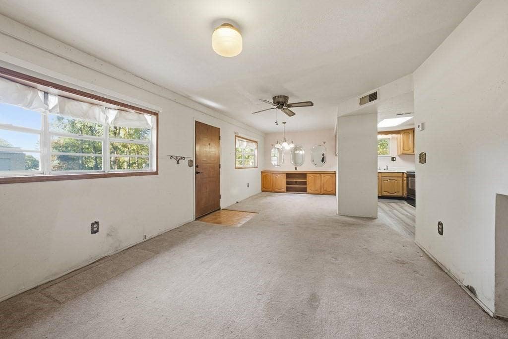114 Lowe Drive, Mabank, TX 75156 114 Lowe Drive, Mabank, TX 75156