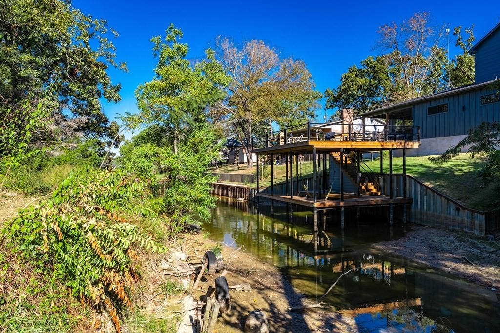 114 Lowe Drive, Mabank, TX 75156 114 Lowe Drive, Mabank, TX 75156