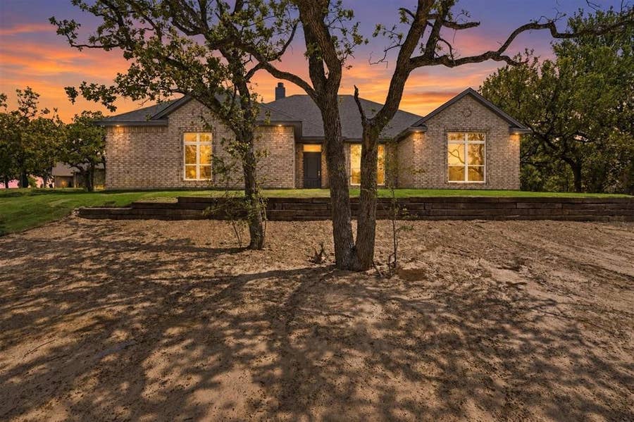 Property photo for 3116 County Road 310, Cleburne, TX