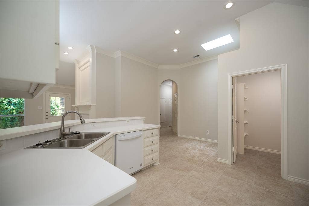 6116 Park Meadow Lane, Plano, TX 75093 6116 Park Meadow Lane, Plano, TX 75093