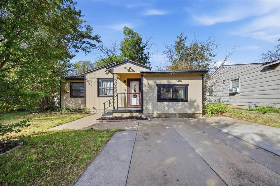 Property photo for 5228 Frazier Avenue, Fort Worth, TX