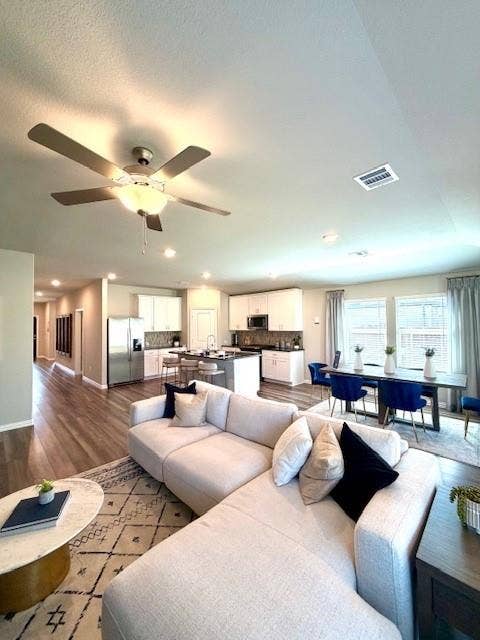 4008 Palestine Drive, Farmersville, TX 75442 Model - Living Room