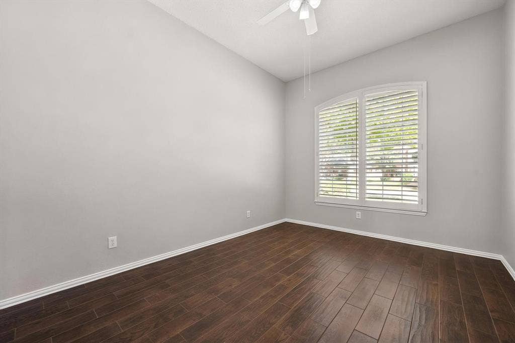 1102 Tanglewood Drive, Mansfield, TX 76063