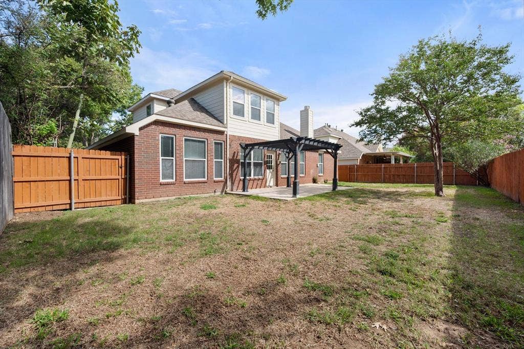 1102 Tanglewood Drive, Mansfield, TX 76063