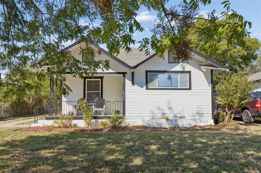 Property photo for 1217 Verbena Street, Fort Worth, TX