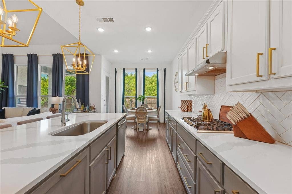 1868 Moscatel Lane, McLendon Chisholm, TX 75032 1868 Moscatel Lane, McLendon Chisholm, TX 75032