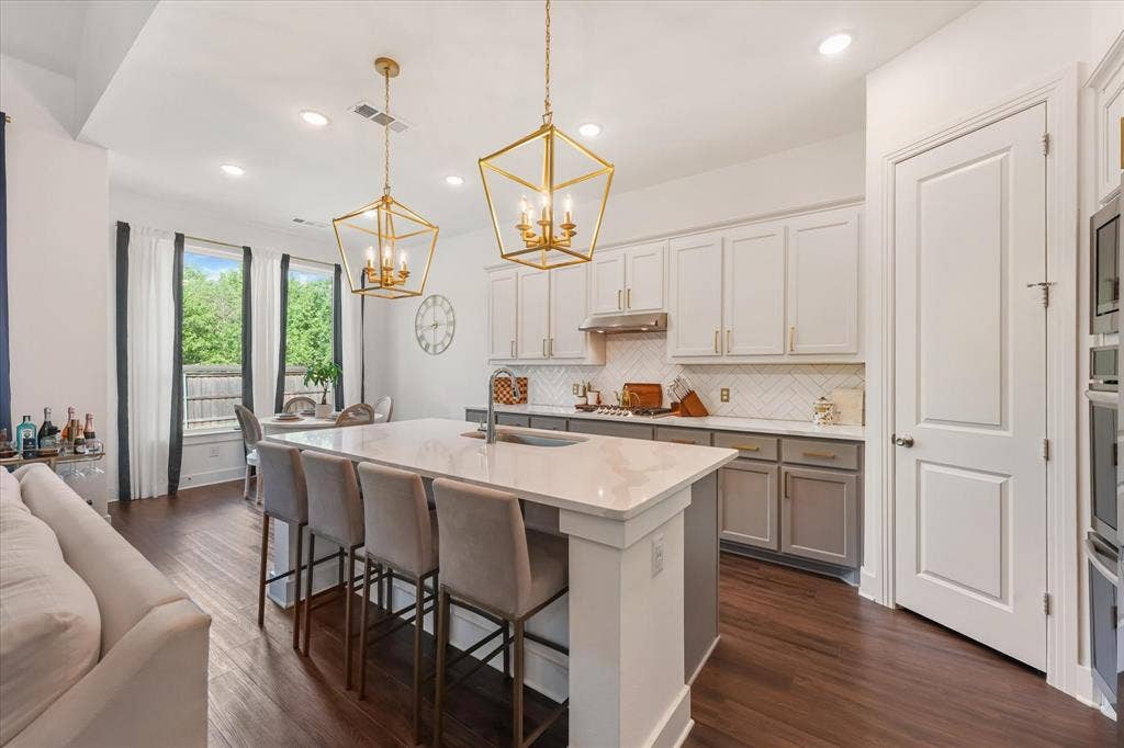 1868 Moscatel Lane, McLendon Chisholm, TX 75032 1868 Moscatel Lane, McLendon Chisholm, TX 75032