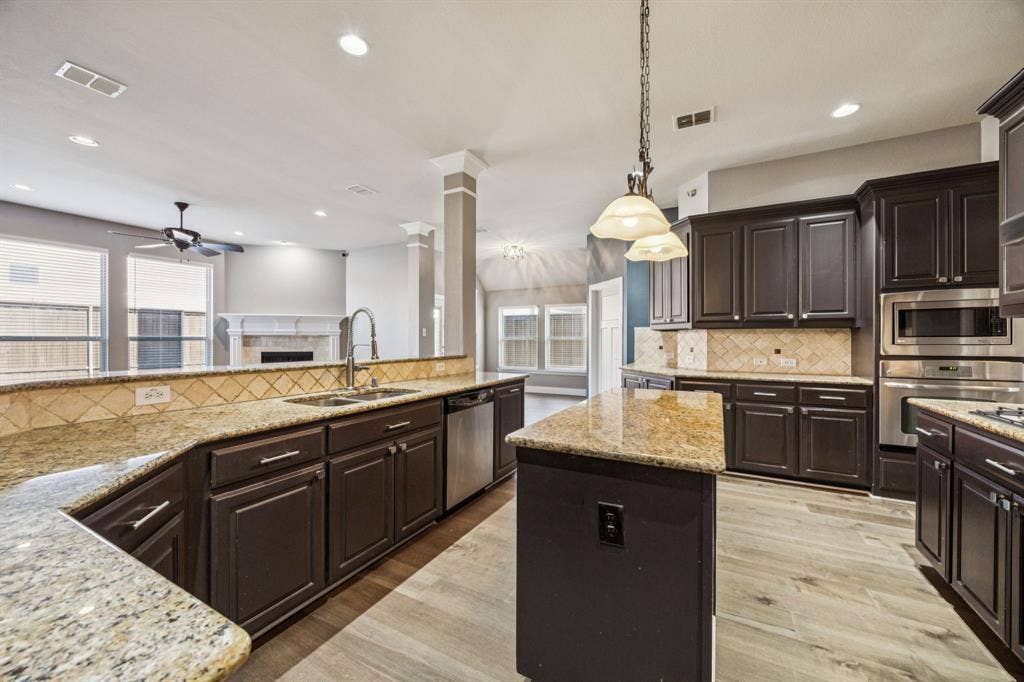 1211 Windgate Way, Allen, TX 75002 1211 Windgate Way, Allen, TX 75002