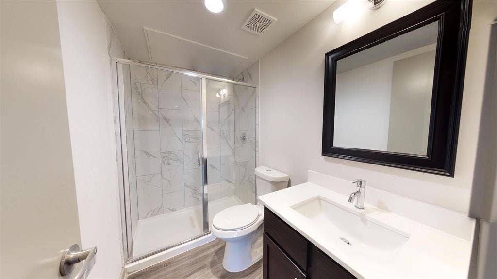 6304 Prospect Avenue, #208, Dallas, TX 75214 6304 Prospect Avenue, #208, Dallas, TX 75214