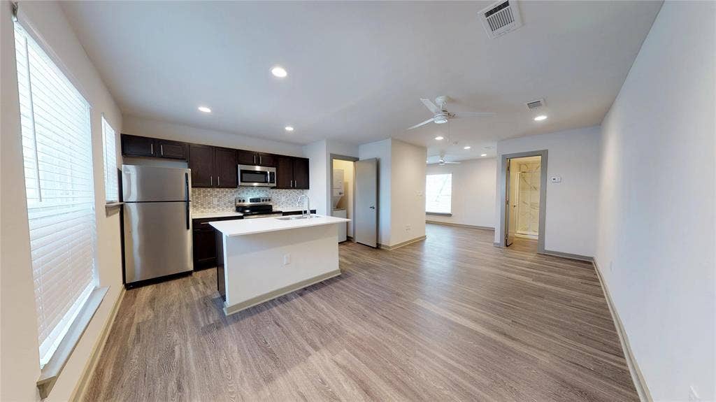 6304 Prospect Avenue, #208, Dallas, TX 75214 6304 Prospect Avenue, #208, Dallas, TX 75214