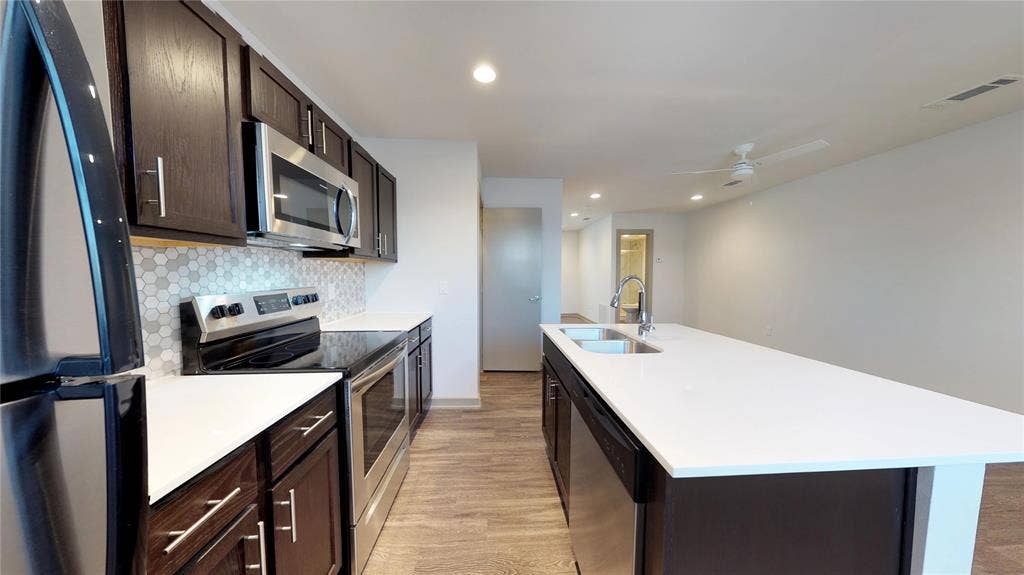 6304 Prospect Avenue, #208, Dallas, TX 75214 6304 Prospect Avenue, #208, Dallas, TX 75214