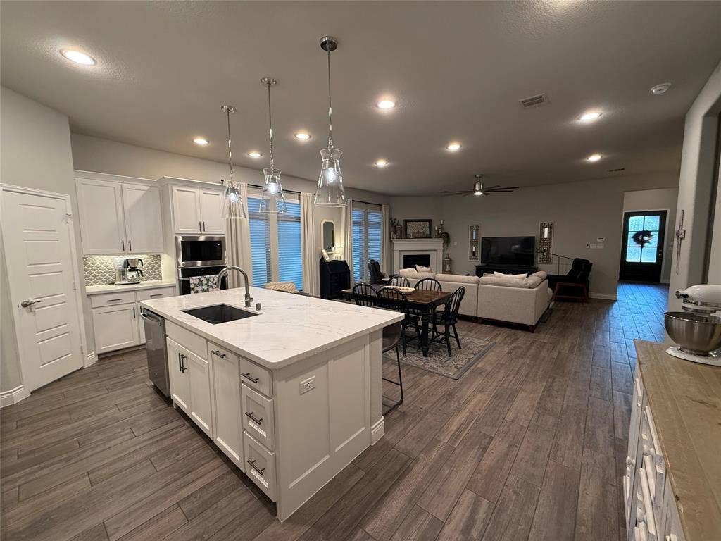 2625 Preakness Place, Celina, TX 75009 Kitchen/ Dining