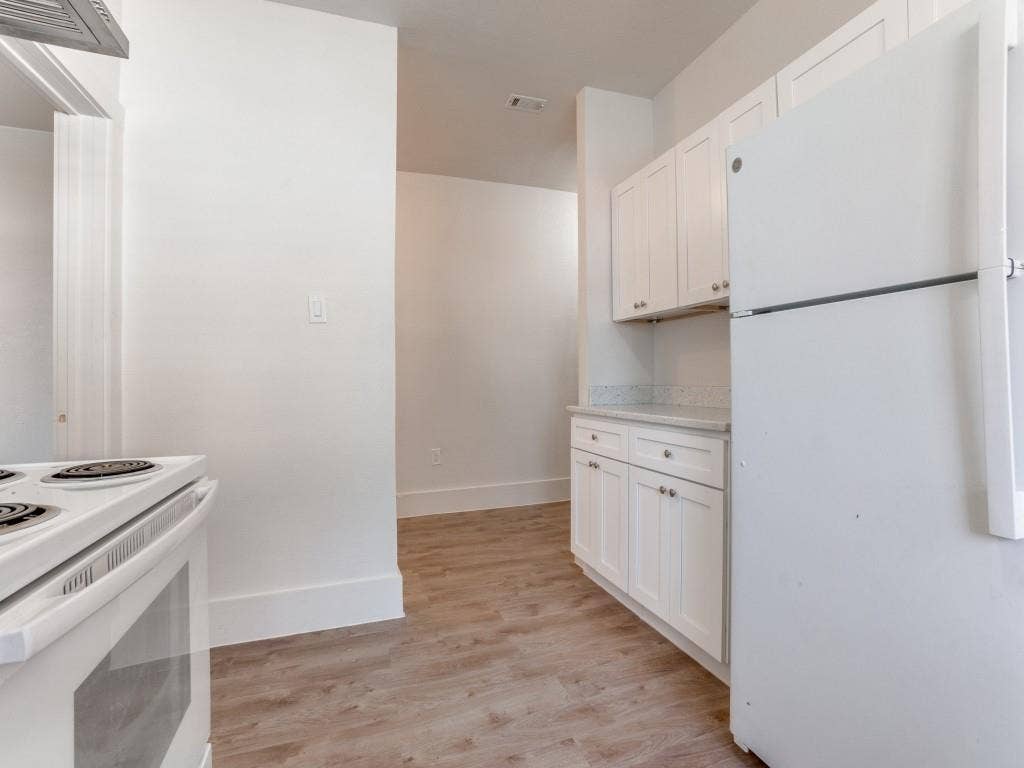 1628 Poplar Street, Dallas, TX 75215 1628 Poplar Street, Dallas, TX 75215