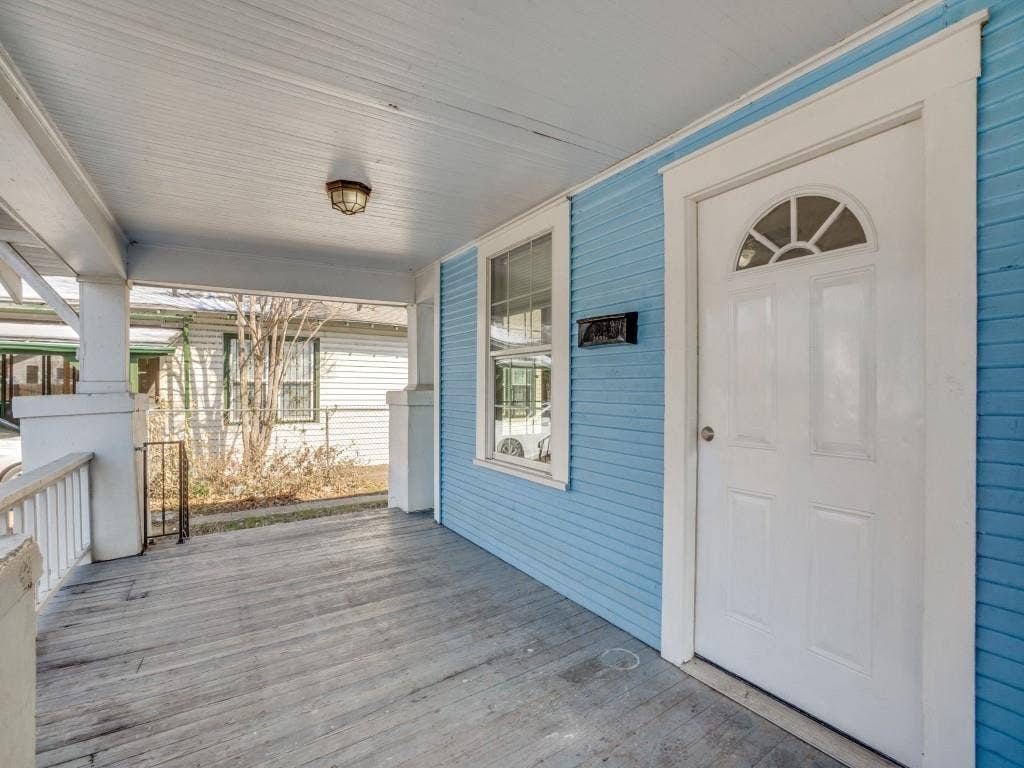1628 Poplar Street, Dallas, TX 75215 1628 Poplar Street, Dallas, TX 75215