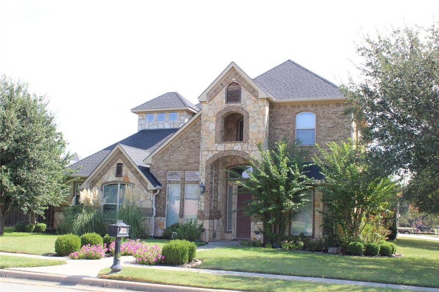 Property photo for 1139 Fountain Creek Boulevard, Pottsboro, TX
