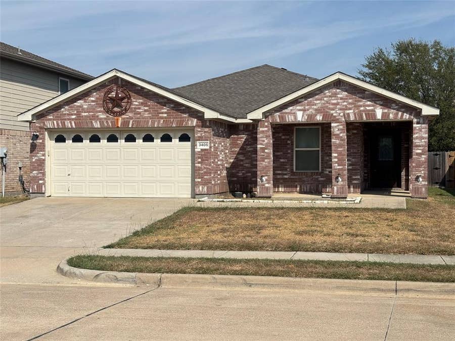 Property photo for 3405 Desert Mesa Road, Fort Worth, TX