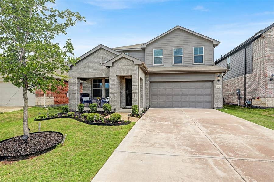 Property photo for 1254 Green Timber Drive, Forney, TX