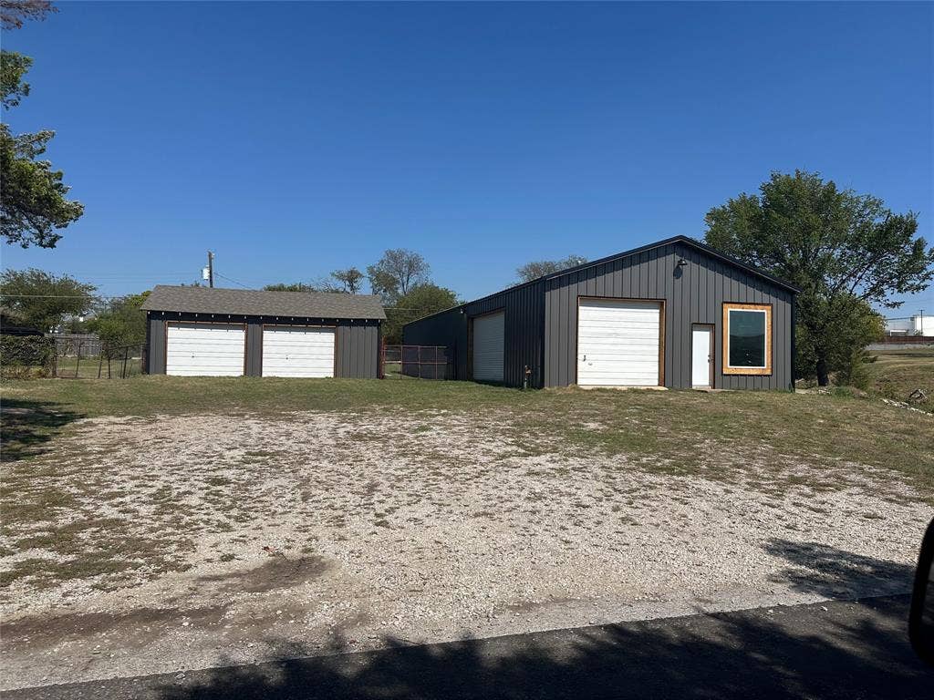 9508 Santa Paula Drive, Fort Worth, TX 76116