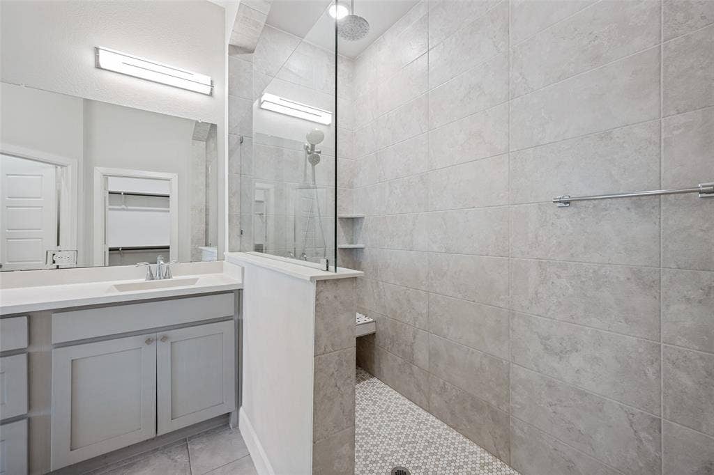2615 High Bluff Drive, Mansfield, TX 76063