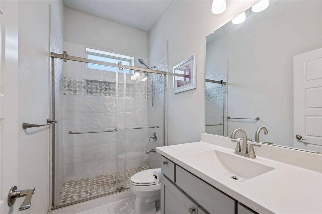 2615 High Bluff Drive, Mansfield, TX 76063