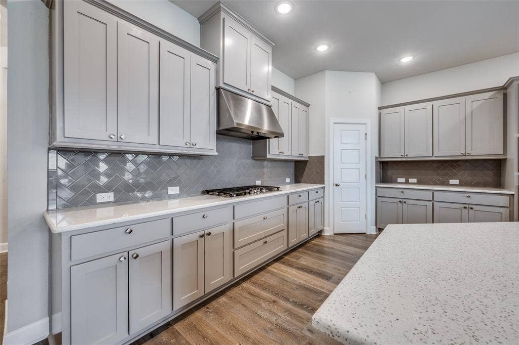 2615 High Bluff Drive, Mansfield, TX 76063