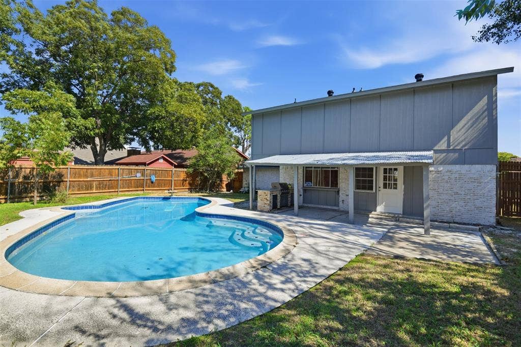 4529 Palos Verdes Drive, Mesquite, TX 75150