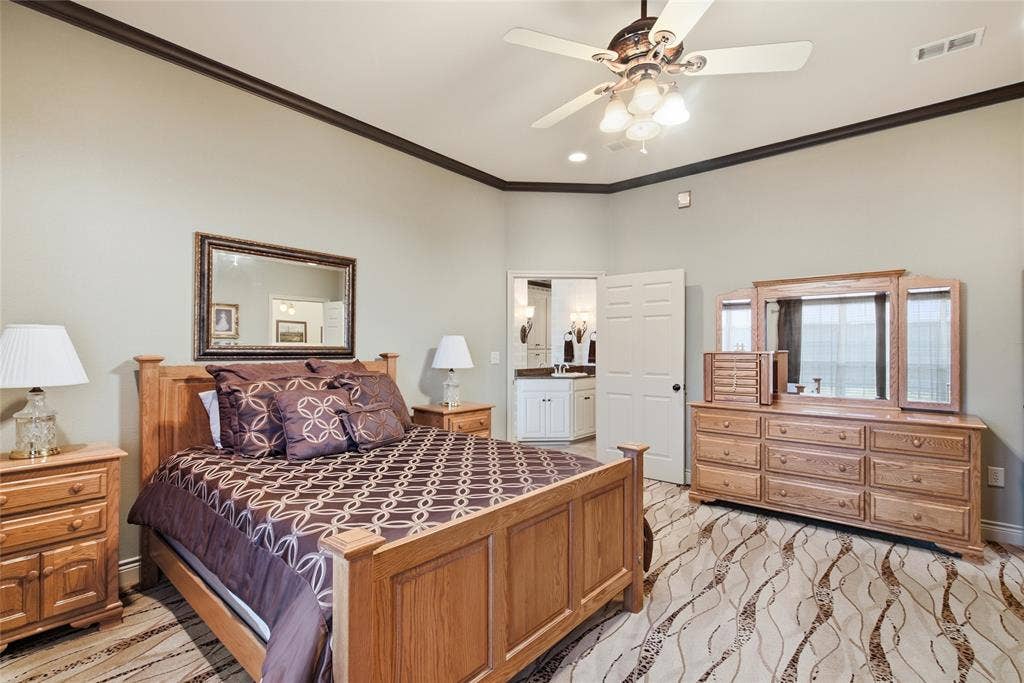 800 Cottonwood Court, Stephenville, TX 76401
