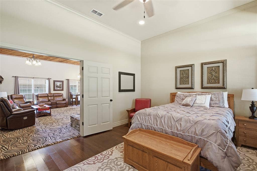 800 Cottonwood Court, Stephenville, TX 76401