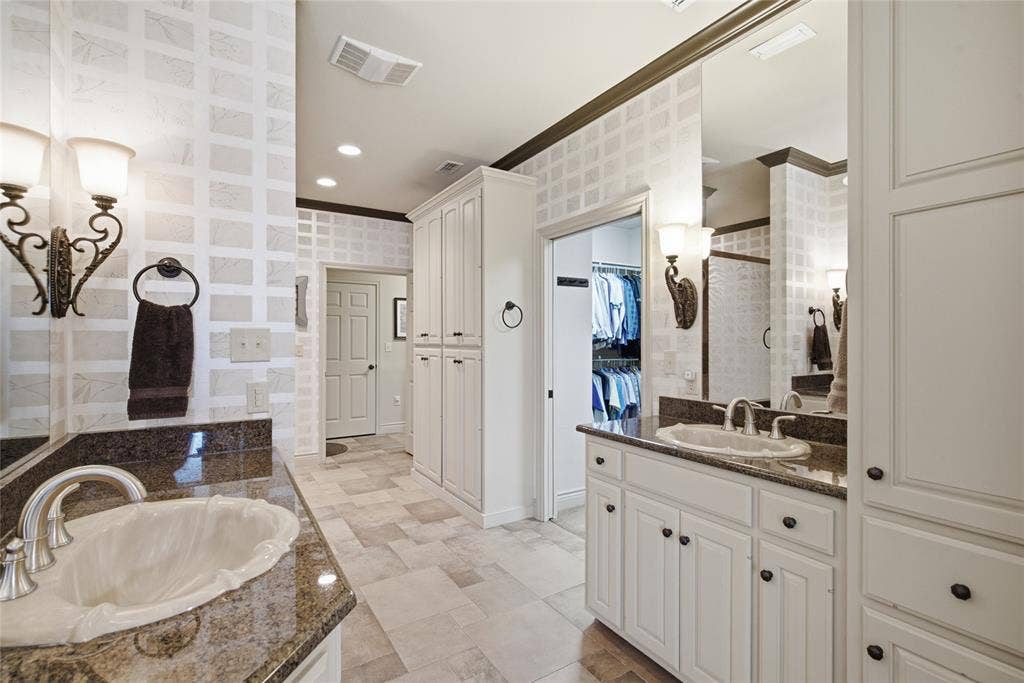 800 Cottonwood Court, Stephenville, TX 76401