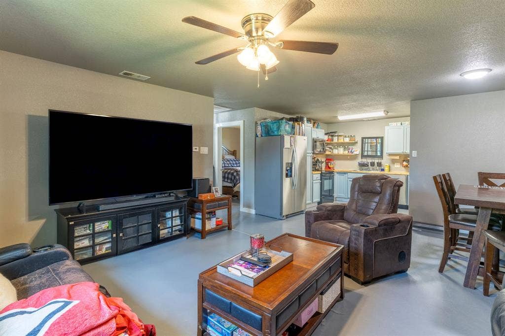 12930 Fm 1651, Canton, TX 75103