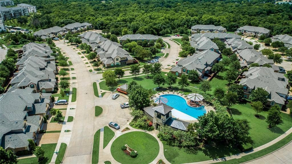 6112 Black Swan Circle, Garland, TX 75044 6112 Black Swan Circle, Garland, TX 75044