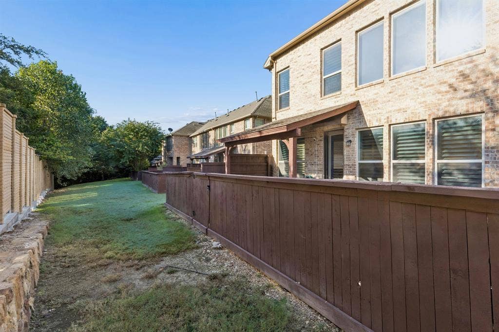 6112 Black Swan Circle, Garland, TX 75044 6112 Black Swan Circle, Garland, TX 75044
