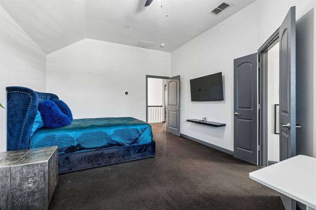 6112 Black Swan Circle, Garland, TX 75044 6112 Black Swan Circle, Garland, TX 75044