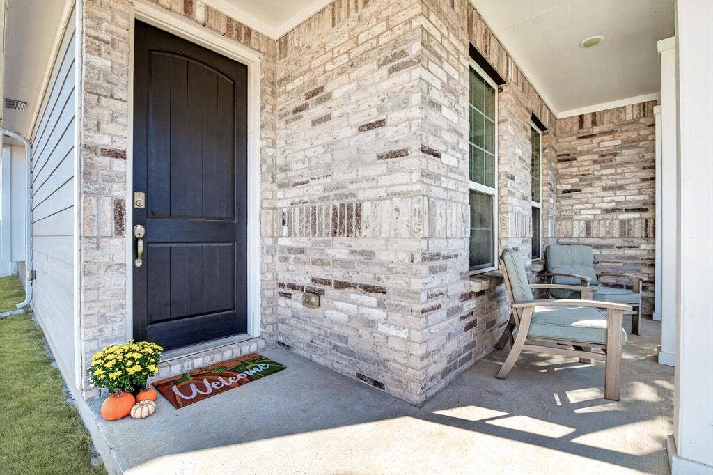 10141 Revere Drive, Providence Village, TX 76227 10141 Revere Drive, Providence Village, TX 76227