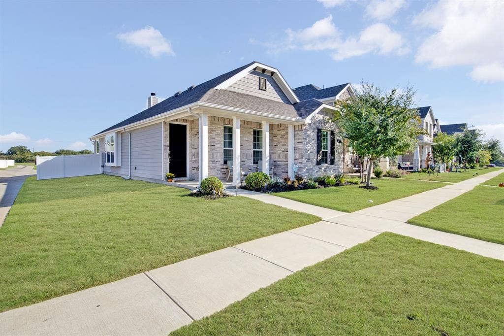 10141 Revere Drive, Providence Village, TX 76227 10141 Revere Drive, Providence Village, TX 76227