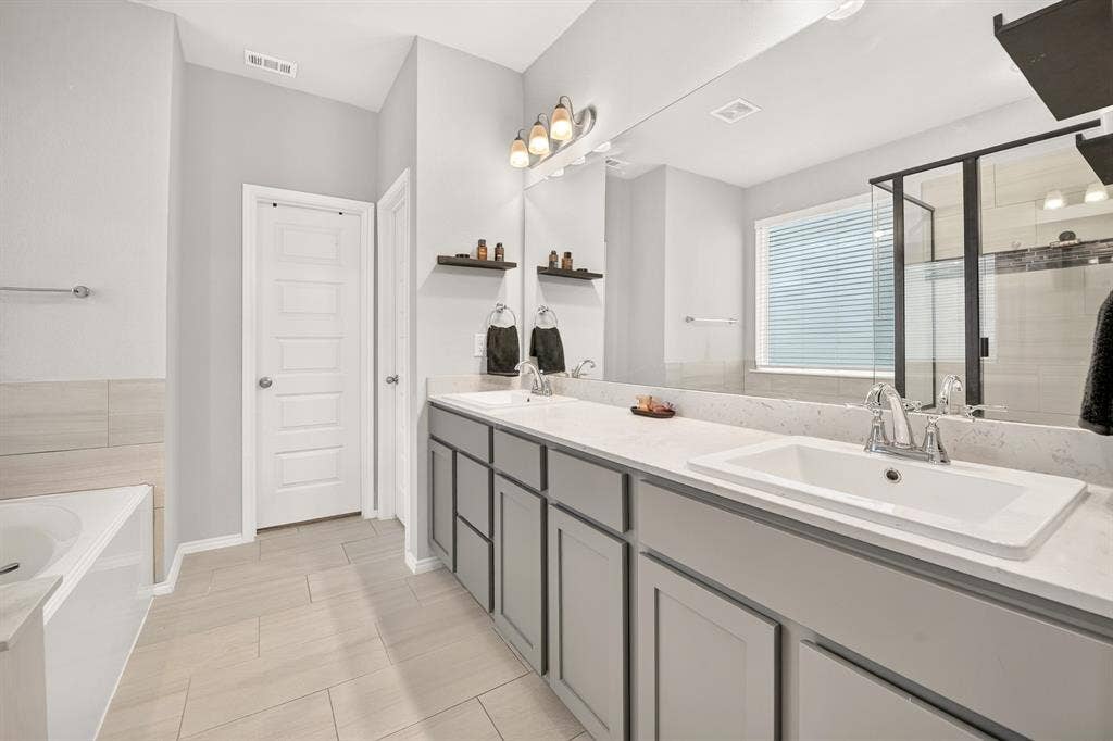 10141 Revere Drive, Providence Village, TX 76227 10141 Revere Drive, Providence Village, TX 76227
