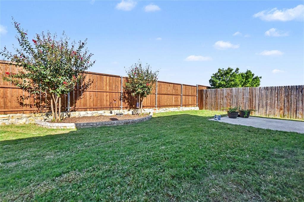 1548 Seminole Drive, Forney, TX 75126 1548 Seminole Drive, Forney, TX 75126