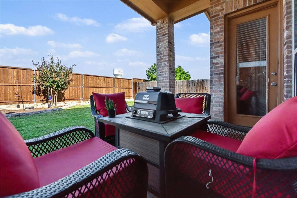 1548 Seminole Drive, Forney, TX 75126 1548 Seminole Drive, Forney, TX 75126