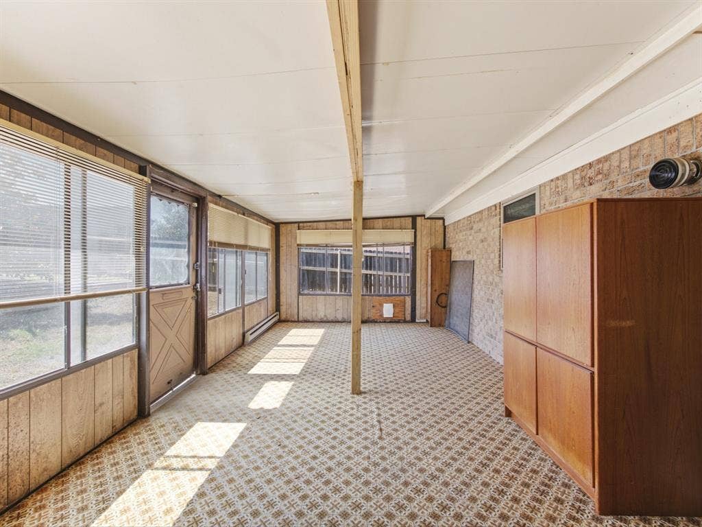 101 W Park Street, Decatur, TX 76234