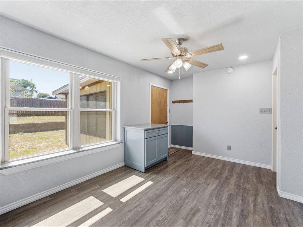 101 W Park Street, Decatur, TX 76234