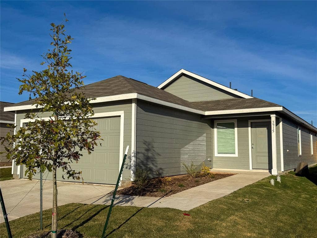 3915 Selawik Street, Sherman, TX 75090