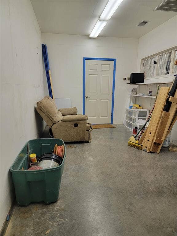 1835 S 7th Street, Abilene, TX 79602 Front foom of racquet ball court and weight room