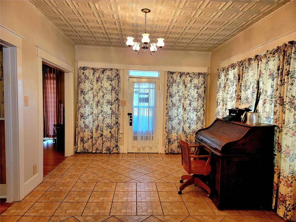 1835 S 7th Street, Abilene, TX 79602 1st floor