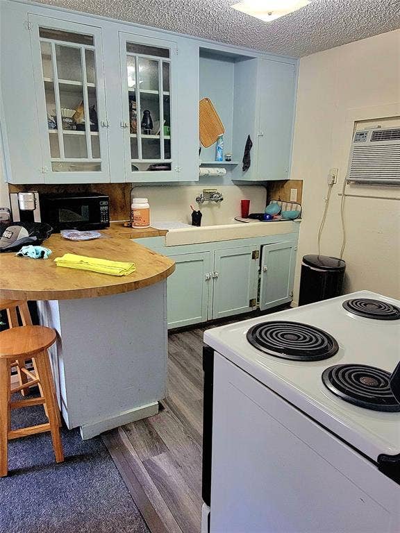 1835 S 7th Street, Abilene, TX 79602 Garage Apartment kitchen