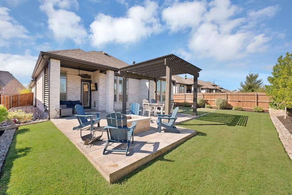 15032 Chipwood Drive, Aledo, TX 76008 Wood burning fire pit, custom pergola, landscaping