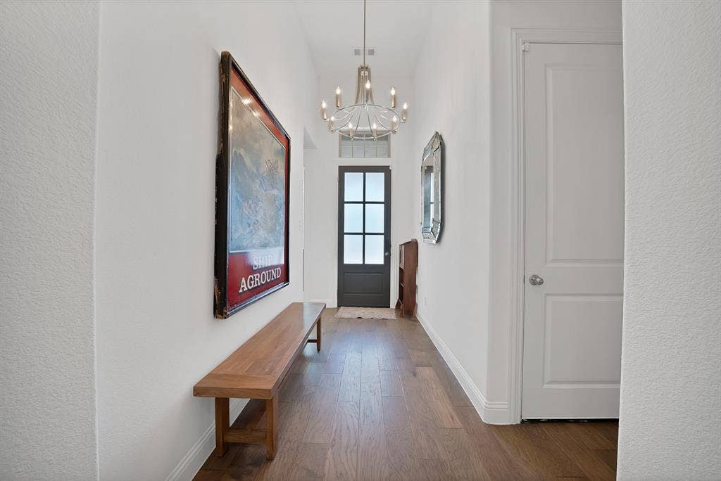 15032 Chipwood Drive, Aledo, TX 76008 chandeliers