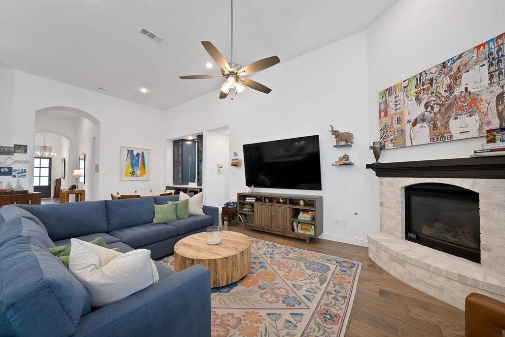 15032 Chipwood Drive, Aledo, TX 76008 Gas fire place, dog door, custom shutters, ceiling fan