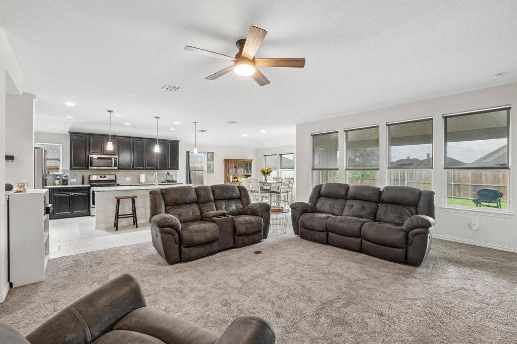 2603 Wallingford Drive, Mansfield, TX 76084