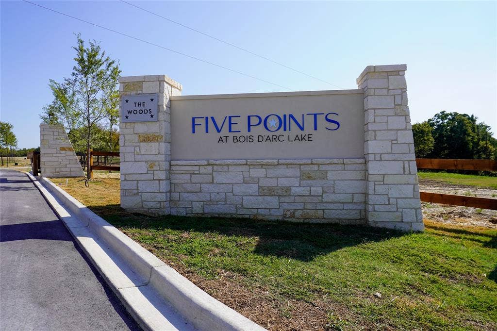 422 Timberland Heights, Windom, TX 75492 422 Timberland Heights, Windom, TX 75492